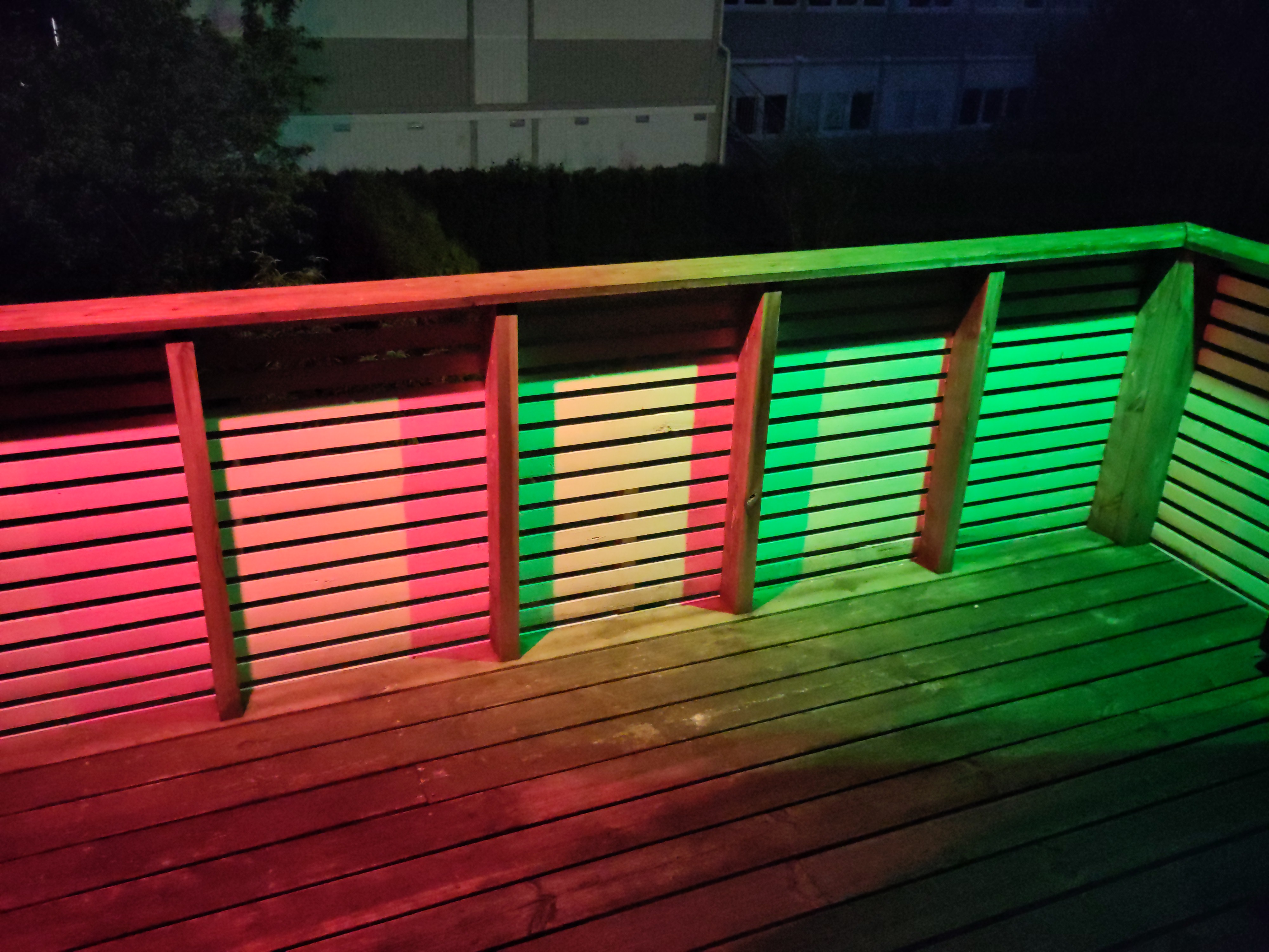 red_and_green_and_white.jpg